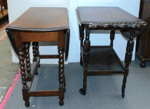 Lot 070 - 2 x vintage Tudor style pieces of oak occasional furniture inc barley