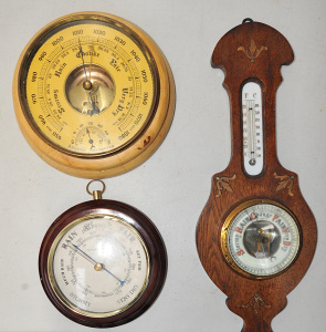 Lot 148 - 3 x wall barometers inc oak and ceramic faced w thermometer (44cm H)