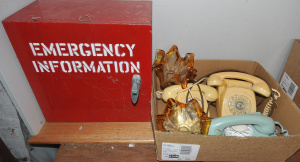 Lot 016 - Mixed Lot incl 3 x Rotary Dial Phones, 2 x Amber & Clear Glass Lig