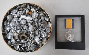 Lot 031 - Large collection of obsolete Victoria Police buttons (various sizes) +