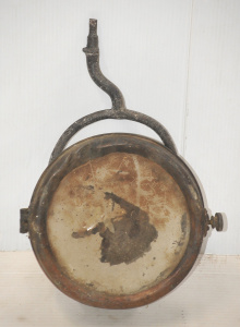 Lot 107 - Vintage copper and brass gas fueled spotlightcar head light w mounting