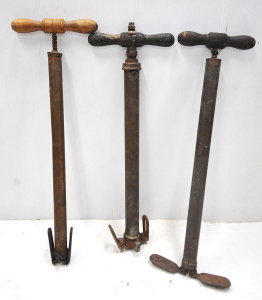 Lot 140 - 4 x vintage copper and brass stirrup air pumps w folding feet