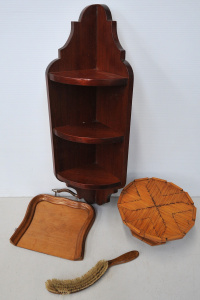 3 pces Wooden inc Red Pine Three tier mounting corner cabinet 60cm H, Crumb Brus