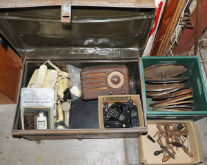 Lot 012 - Group Lot of Mixed Items incl AF Bakelite Radio, Gramophone Platters &