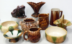Lot 037 - Large lot of Bendigo Pottery (af), mainly Waverley Ware inc large Frog