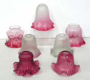 Lot 094 - Group of 7 vintage ruffle edged glass lightshades (6 x ruby, 1 x green