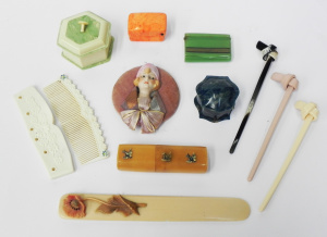 Lot 168 - Group lot Art Deco Ladies items inc Bakelite - Lidded cylinder with 3