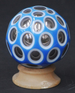 Lot 173 - Victorian Glass & Mercury Globe Pedestal ball paperweight - Damage