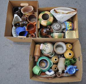 Lot 019 - 3 x Boxes Australian Pottery - Heaps of Bendigo (some af), Nell Stirli