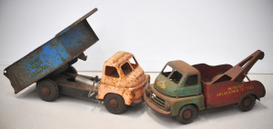 Lot 105 - 2 x 1950s Wyn-Toy Trucks - Breakdown Service & Sand & Gravel t