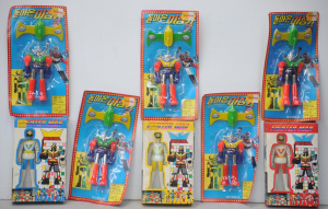 Lot 139 - Group of vintage carded and boxed bootleg toys inc 5 x South Korean kn