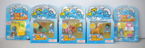 Lot 154 - 5 x vintage Boxed & Carded Smurfs Kids Toys - 2 x carded Smurf Min