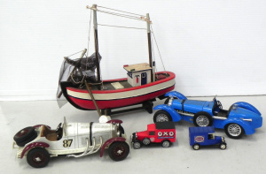 Lot 157 - Small lot of Mixed Scale Model Toy Vehicle incl Bburgao Bugatti Type 5