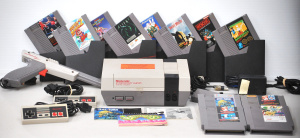 Lot 188 - Nintendo Entertainment System wcords, 2 x controllers, Zapper light gu