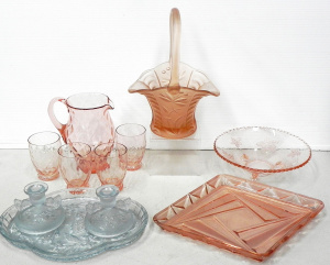 Lot 189 - Group of vintage coloured glass inc 5 pce quilted drink set, Art Deco