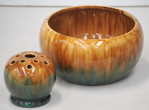 Lot 194 - Vintage Regal Mashman Australian Pottery Bowl & Flower frog - Brow