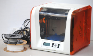 Lot 016 - Boxed XYZprinting Da Vinci Jr 10 3D Printer