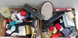 Lot 024 - 2 x Boxes Jewellery display items inc Vintage Boxes, tins, jewellery