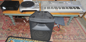 Lot 041 - Small Lot of Music & Audiovisual Items incl Sherwood DEK-7U USN Tu