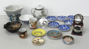 Lot 078 - Group of quality Oriental ceramics inc vases (largest 15 5cm W), cups,