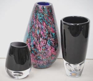 Lot 143 - 3 pces Art Glass Vases inc 2 x Heavy Black with clear bases - Tall wit
