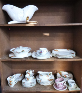 Lot 076 - Large lot of Vintage English China & Australian Pottery inc, part