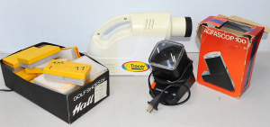 Lot 083 - Artograph EzTracer Projector, Boxed Agfascop 100 Slide Viewer & Bo