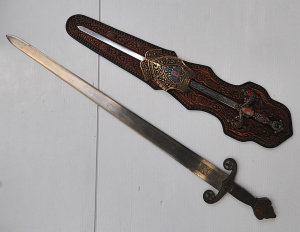 Lot 123 - 2 x decorative Toledo swords w etched blades and decorated hilts, shor