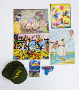 Lot 141 - Group lot of Kids Vintage Toys inc, Spiderman water pistol (missing pl