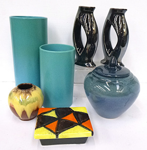 Lot 182 - Group lot - Retro MCM Ceramics - 2 x 1980s West German Scheurich Cylin