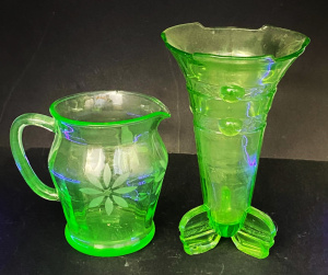 Lot 184 - 2 pces Vintage Uranium glass in Czech Stolle Rocket Vase - tri footed