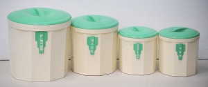 Lot 189 - Art Deco Set of 4 Ipex Bakelite Graduating Kitchen Cannisters 13cm to