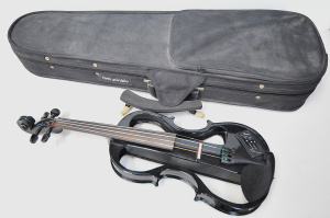Carlo Giordano Electric Violin w Case & Cheek Rest