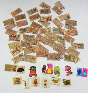 Lot 035 - Group of vintage trading cards inc Weeties fold up The Flintstones (c1
