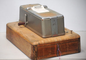 Lot 065 - Vintage The Wiz Mechanical Receipt Writer w Wooden Mounted Cash Drawer