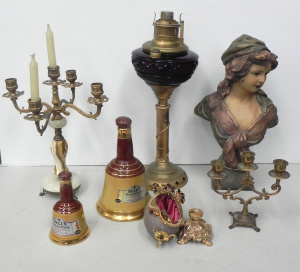 Lot 071 - Mixed decorative lot inc gilt oil lamp w pressed ruby glass font (49cm