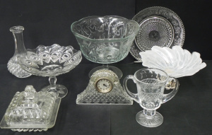 Lot 082 - Group lot Vintage Glass inc Indiana Centrepiece Pedestal Bowl with rai