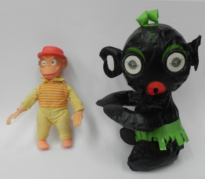 Lot 118 - 2 x vintage lenticular winky toys inc Circus Monkey, inflatable (28cm
