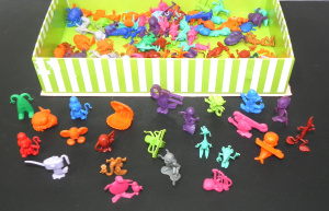 Lot 167 - Large group of vintage R&L cereal toys inc Tooly Birds, Neptune's