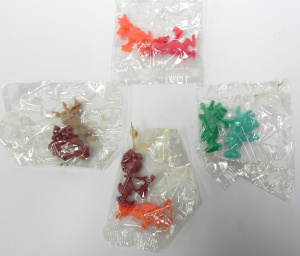 Lot 172 - 4 x unopened R&L cereal toy doubles inc Society Zoo etc
