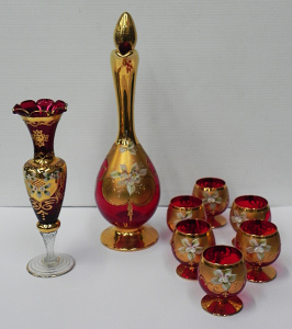Lot 182 - Group lot Vintage Ruby Murano Vecchia glass inc 7 pces Decanter set &a