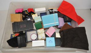Box lot of Assortted & Mixd Jewlllery Boxes incl Ring Boxes, Fabric Jewllery