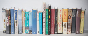 Lot 087 - Large group of hardback history books + 2 softbacks Topics inc Ancient