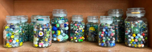Lot 104 - 10 glass jars lge qty vintage & assorted Marbles incl Uranium, sw
