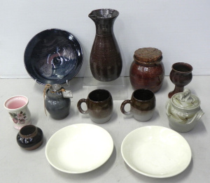 Lot 159 - Group lot of Australian Pottery inc Dyson Mugs, Small Bowls & Suga