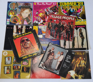 Lot 180 - Group of vintage vinyl 80s pop 12 records inc Bee Gees, ABBA, Linda Ro