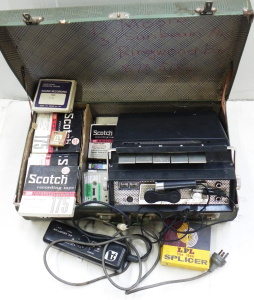 Lot 064 - Vintage Akai 4 Track reel to reel tape recorder w mic, AC power adapto
