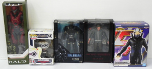 Lot 104 - 5 x as new boxed figures inc Spartan Vale - Halo (WCT - 30cm H), Nine