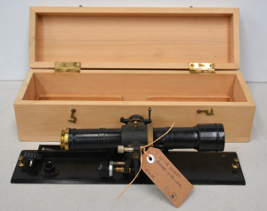 Lot 110 - 1940s boxed W & LE Gurley telescopic alidade level (New York) - bo