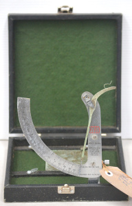 Lot 156 - 1960s boxed James H Heal & Co paper scale (England) - box 23cm L